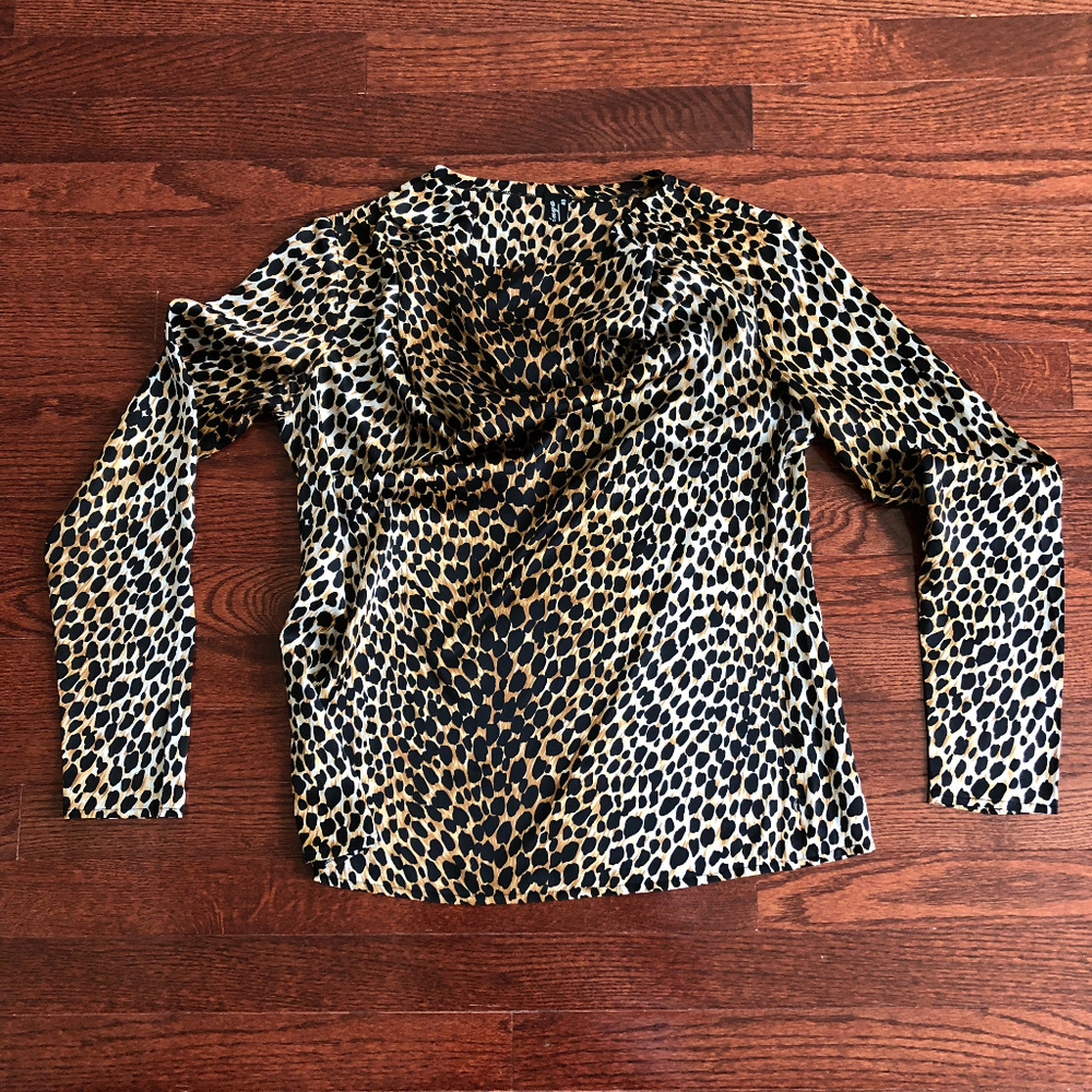 DIVINYA* – Degage Collar Blouse